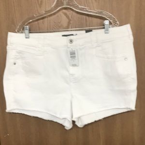 White Torrid Jean Shorts Size 18